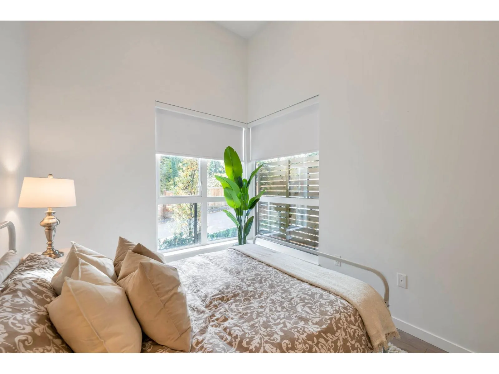 208 19577 65B AVENUE