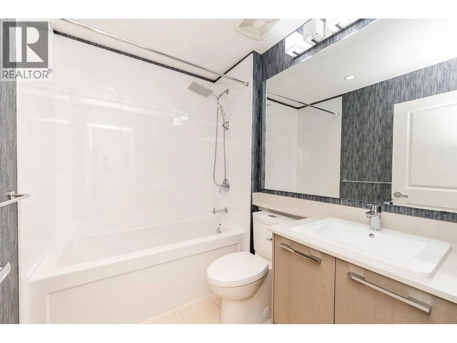 1 3500 BURKE VILLAGE PROMENADE