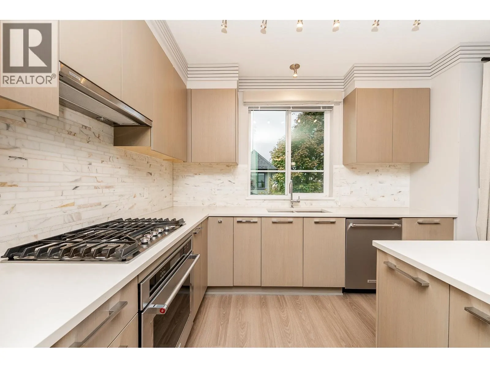 1 3500 BURKE VILLAGE PROMENADE