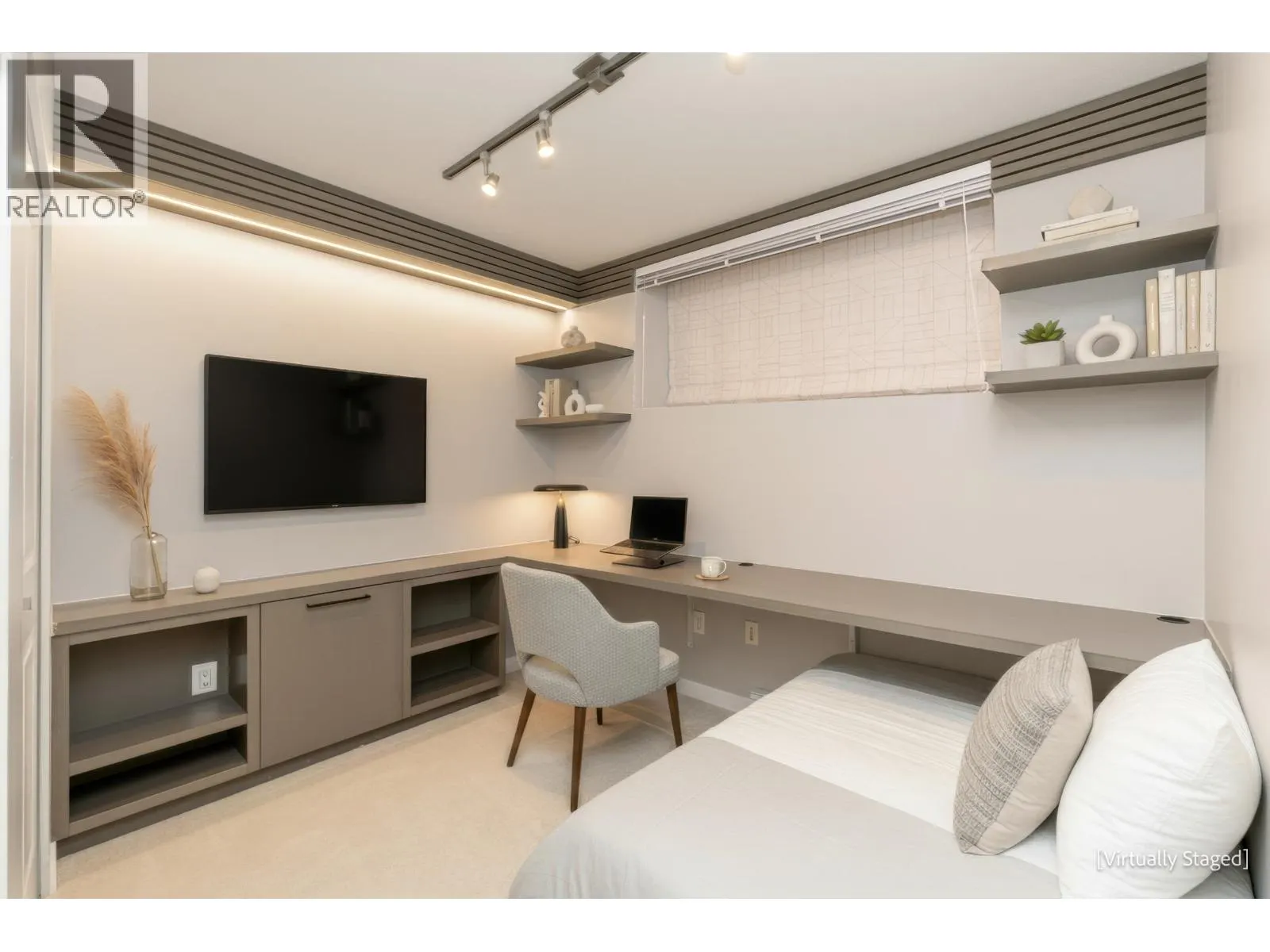 1 3500 BURKE VILLAGE PROMENADE