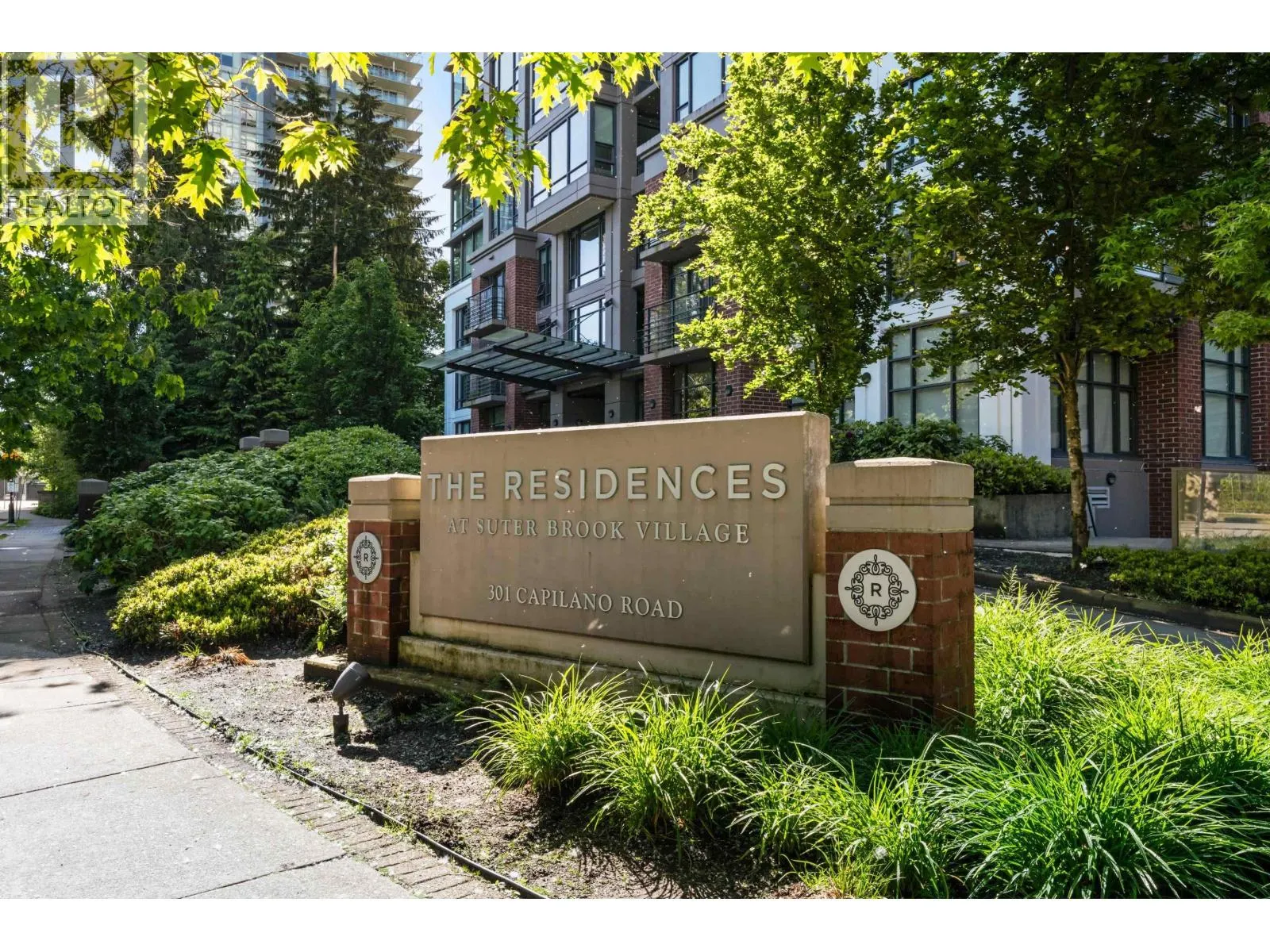 2202 301 CAPILANO ROAD