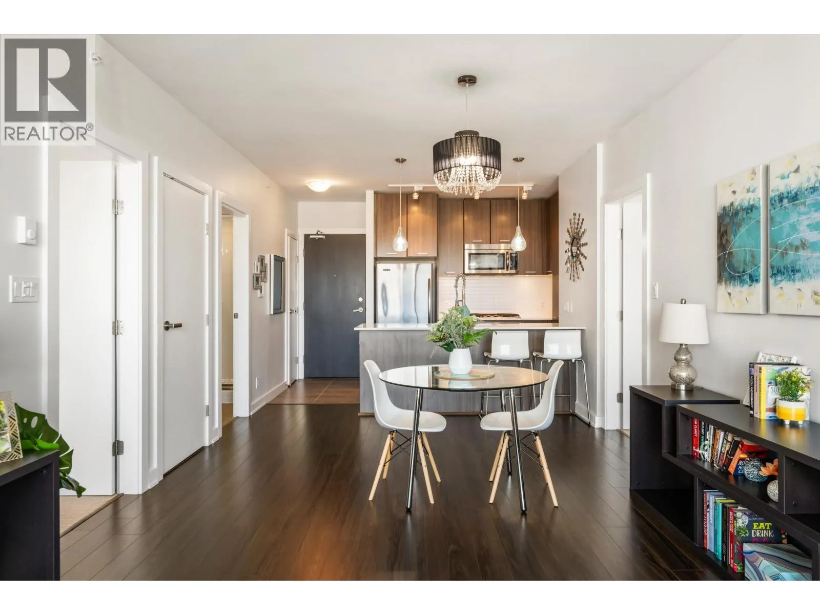 2202 301 CAPILANO ROAD