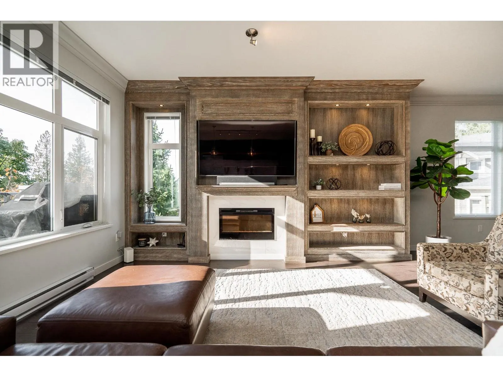 86 1430 DAYTON STREET