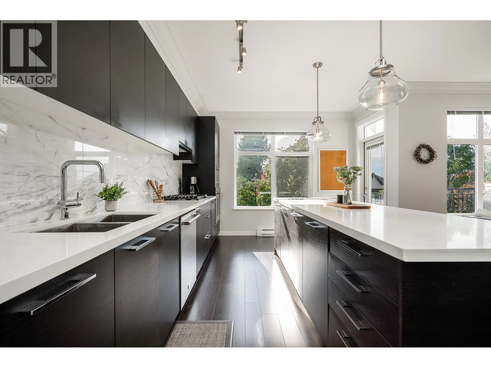 86 1430 DAYTON STREET