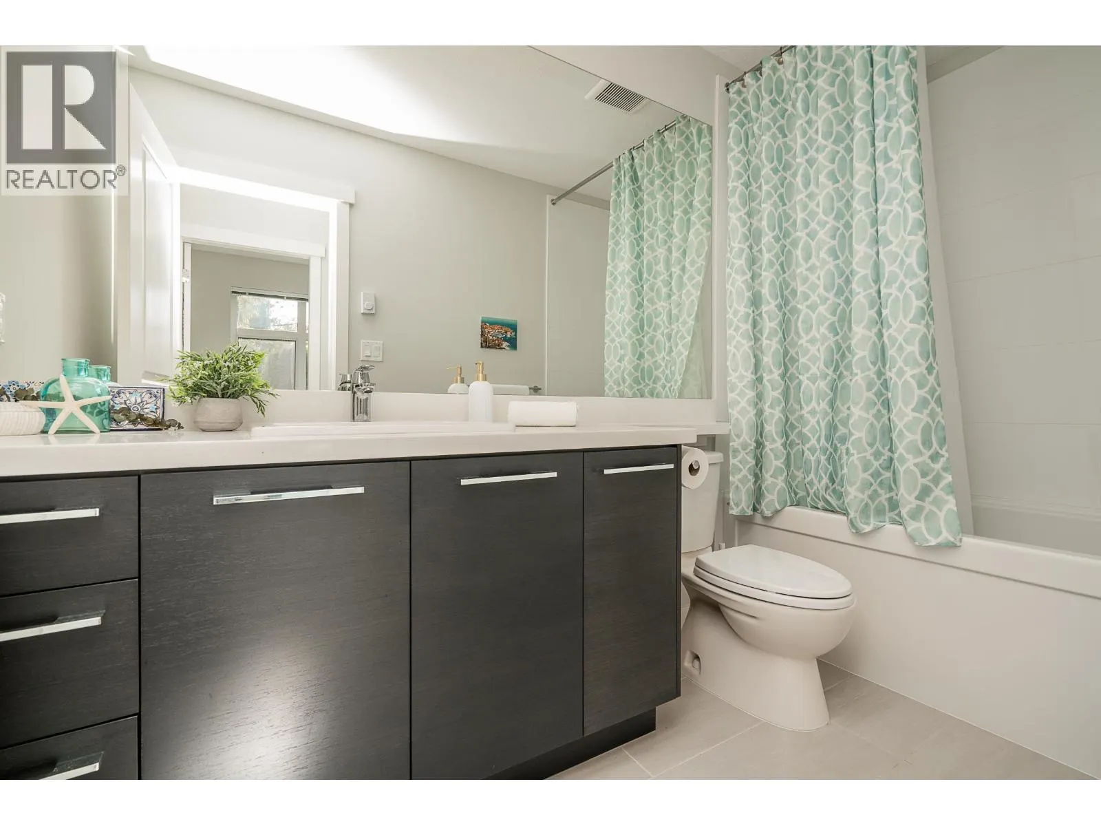 86 1430 DAYTON STREET