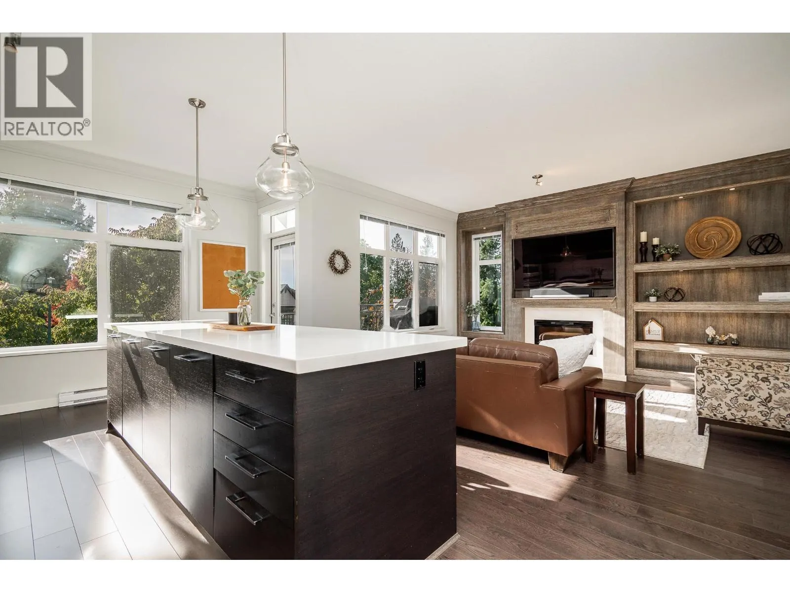 86 1430 DAYTON STREET