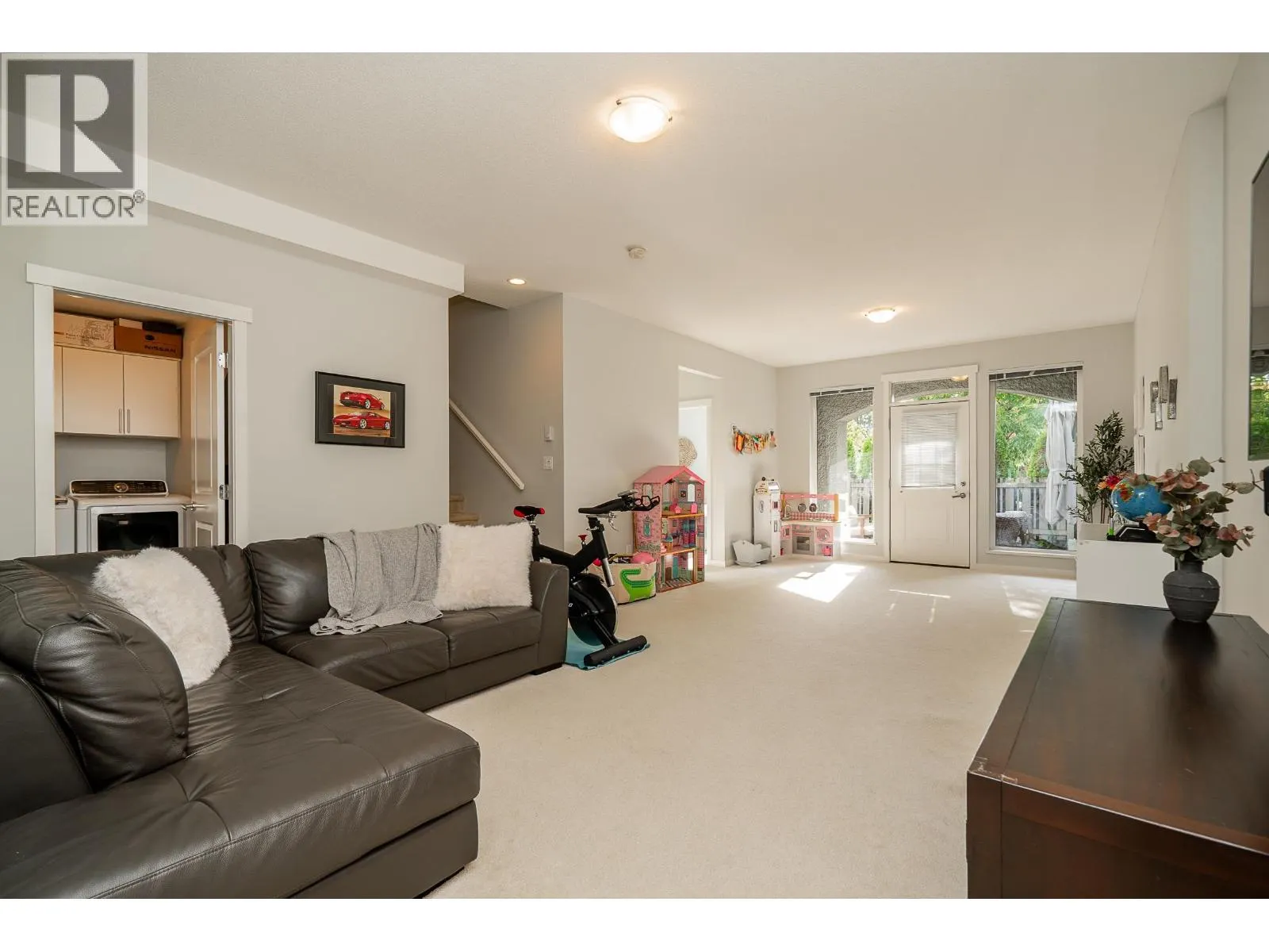 86 1430 DAYTON STREET