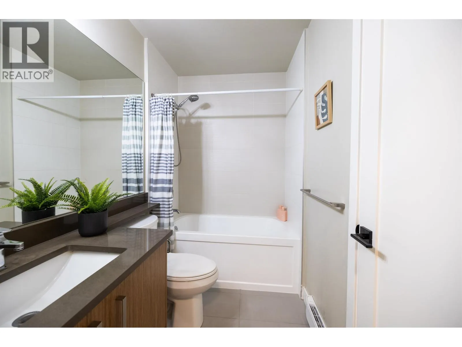 110 12040 222 STREET