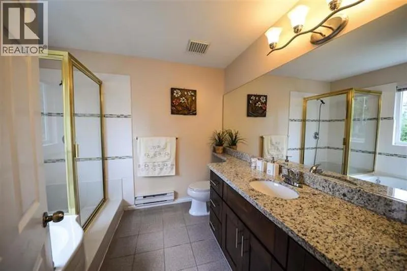 1590 PLATEAU CRESCENT