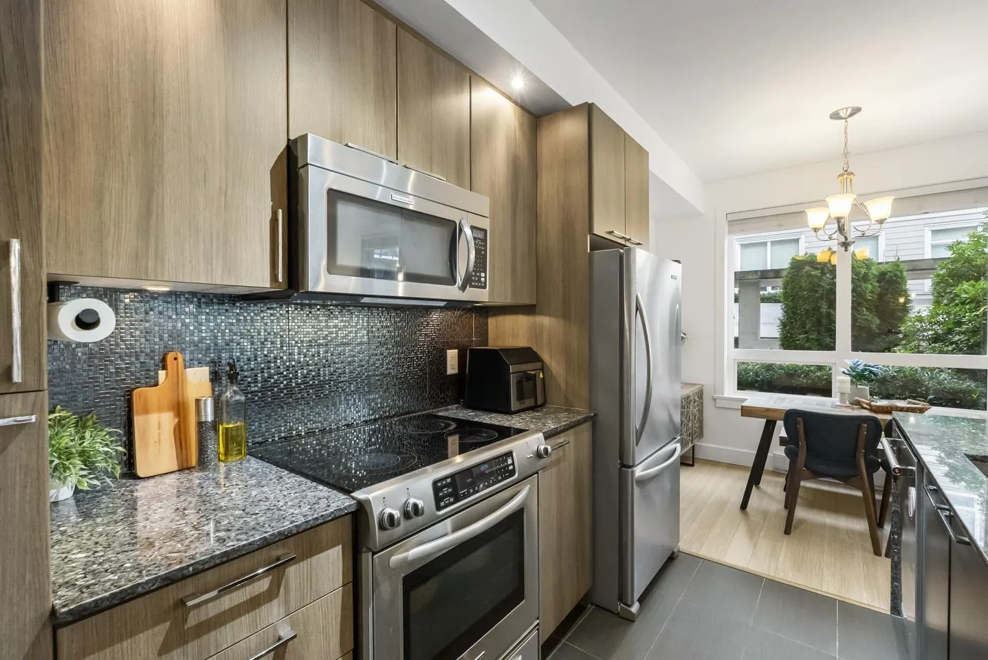 A117 20211 66 AVENUE