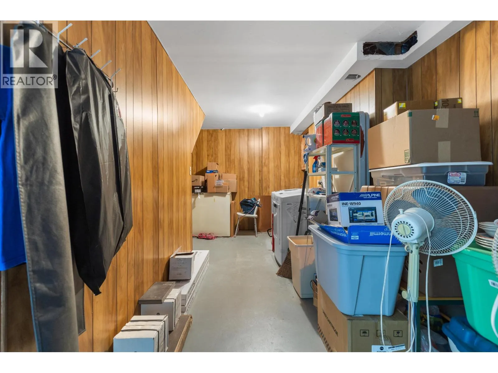 1507 ELINOR CRESCENT