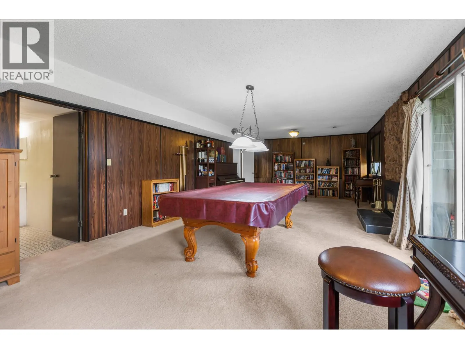 1507 ELINOR CRESCENT