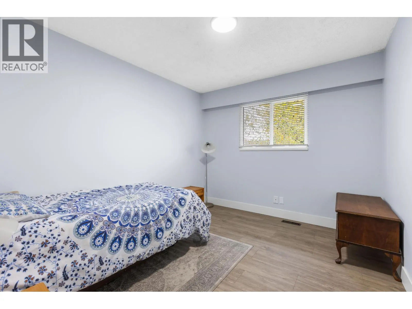 1507 ELINOR CRESCENT