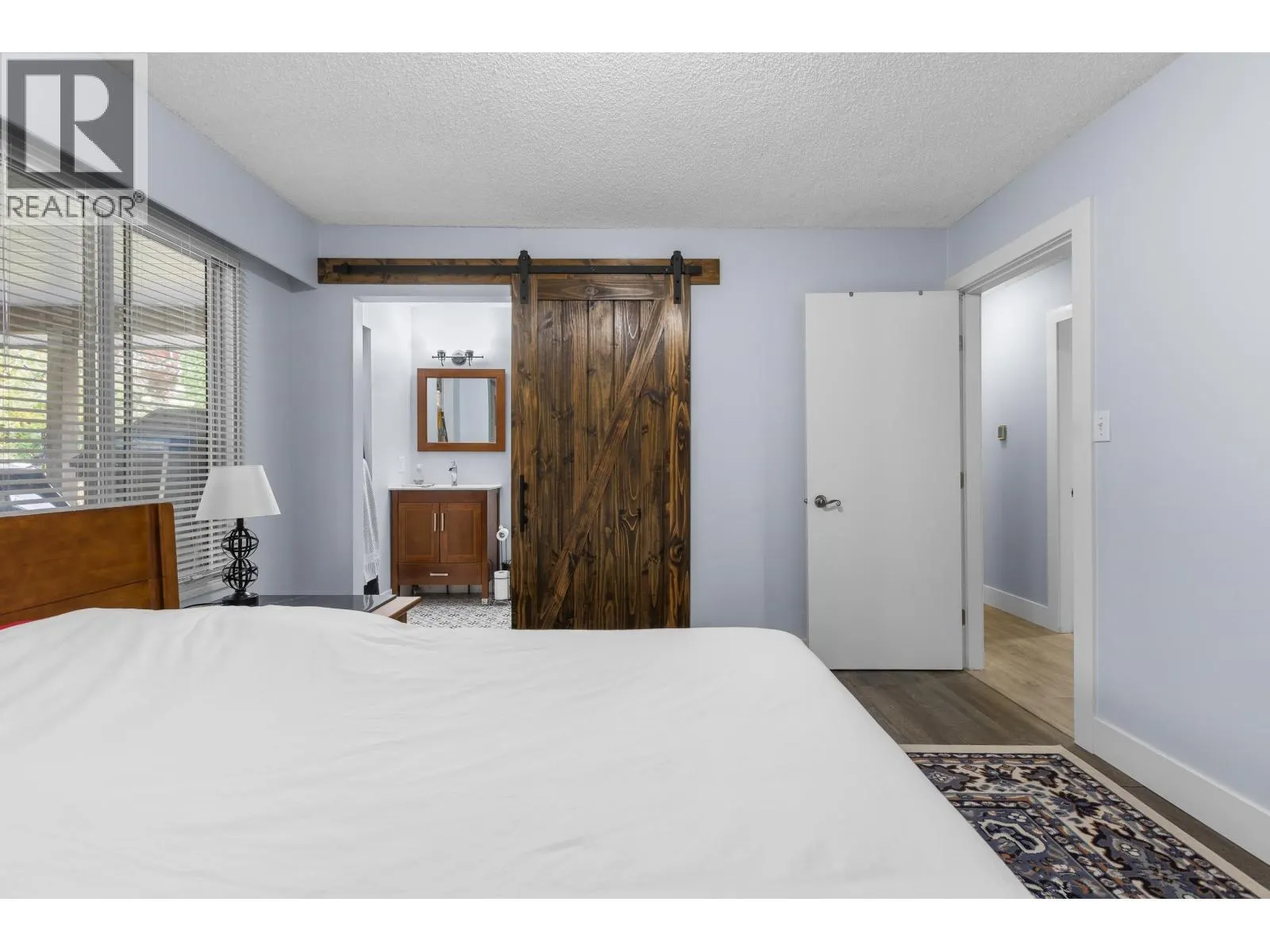 1507 ELINOR CRESCENT