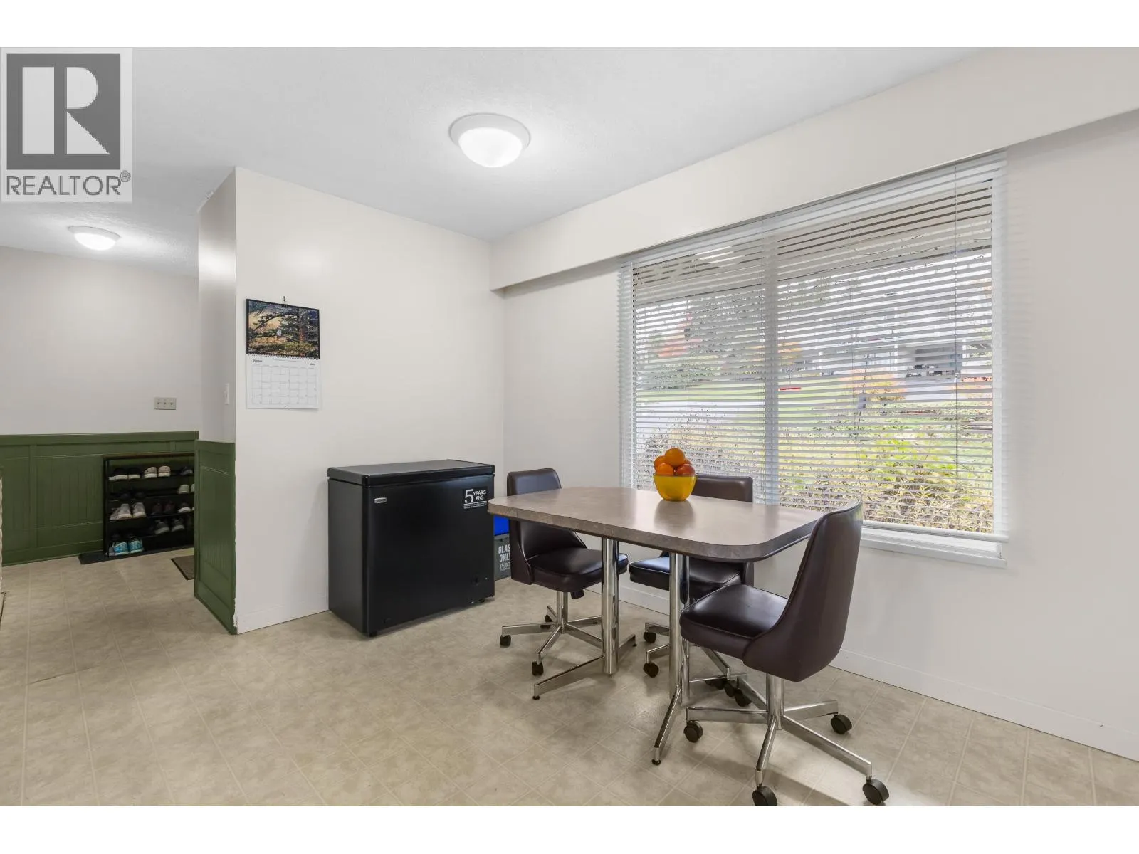 1507 ELINOR CRESCENT