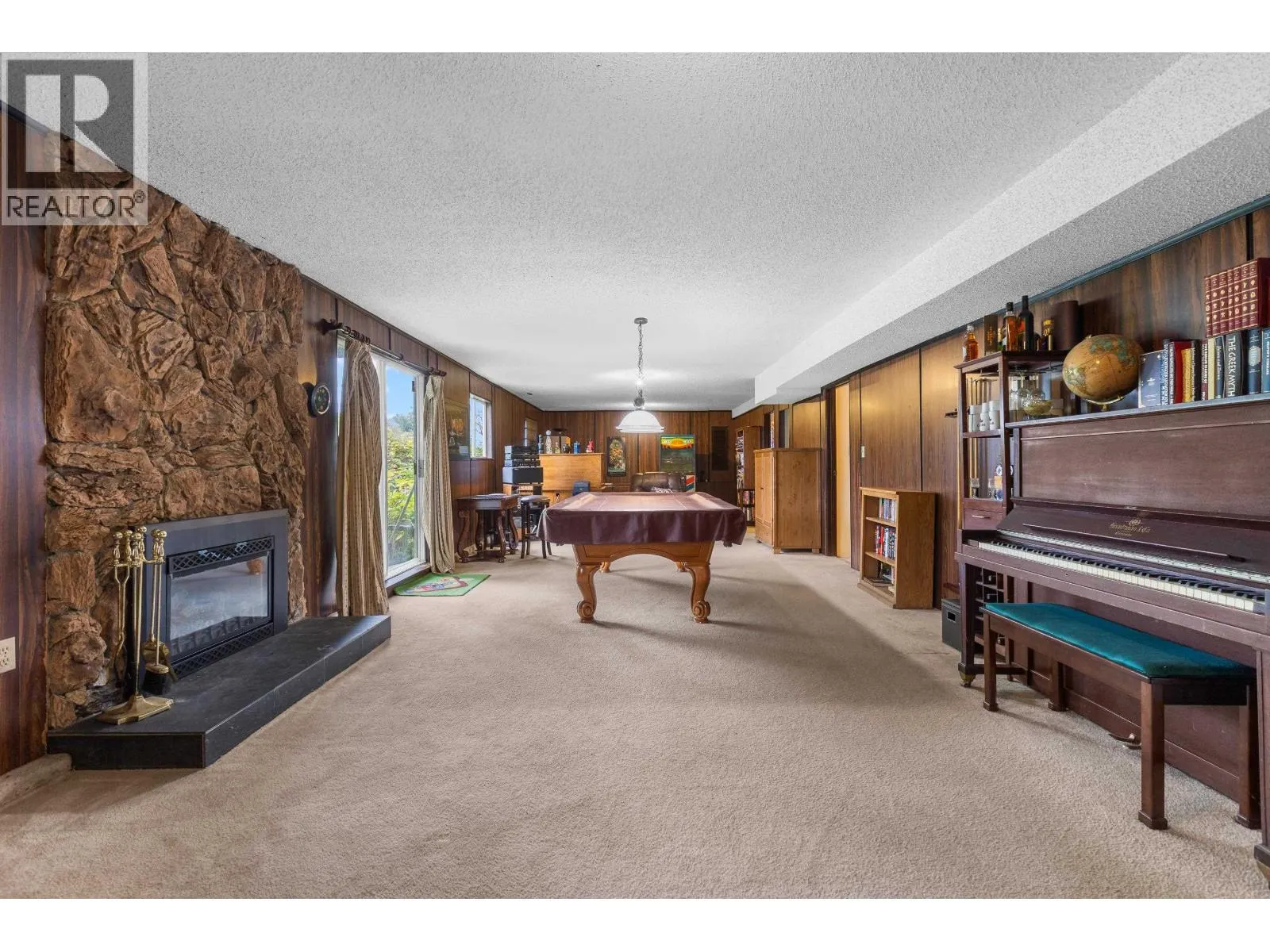 1507 ELINOR CRESCENT