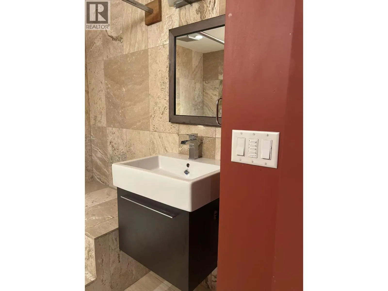 5006 MAITLAND STREET