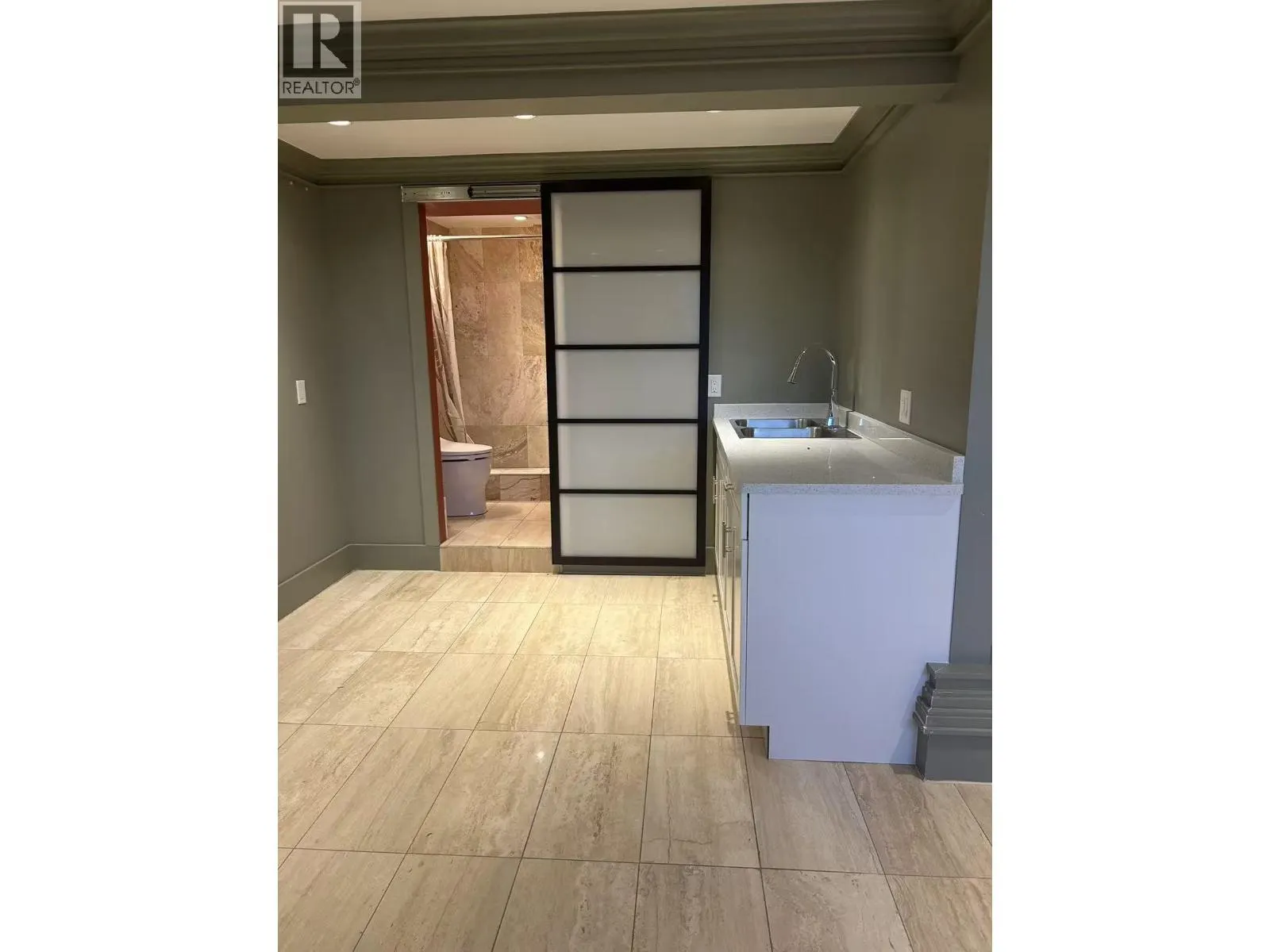 5006 MAITLAND STREET