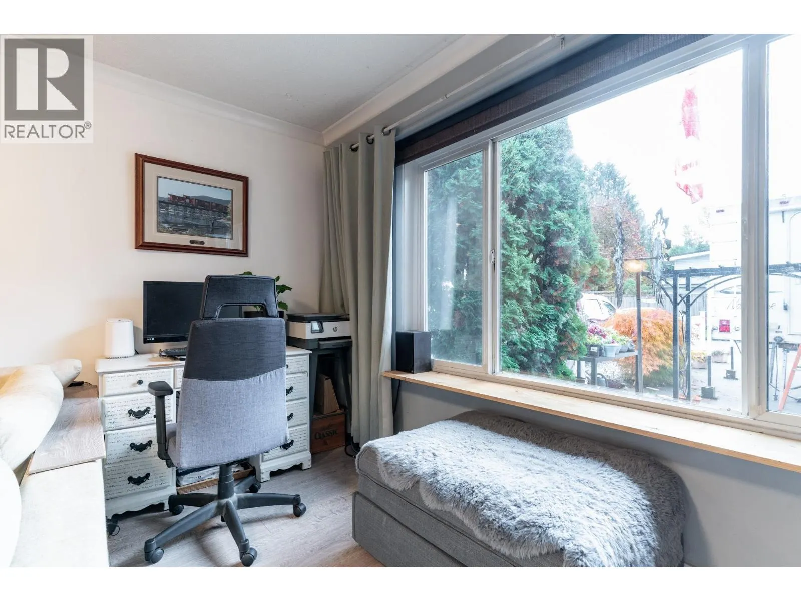 3557 HANDLEY CRESCENT