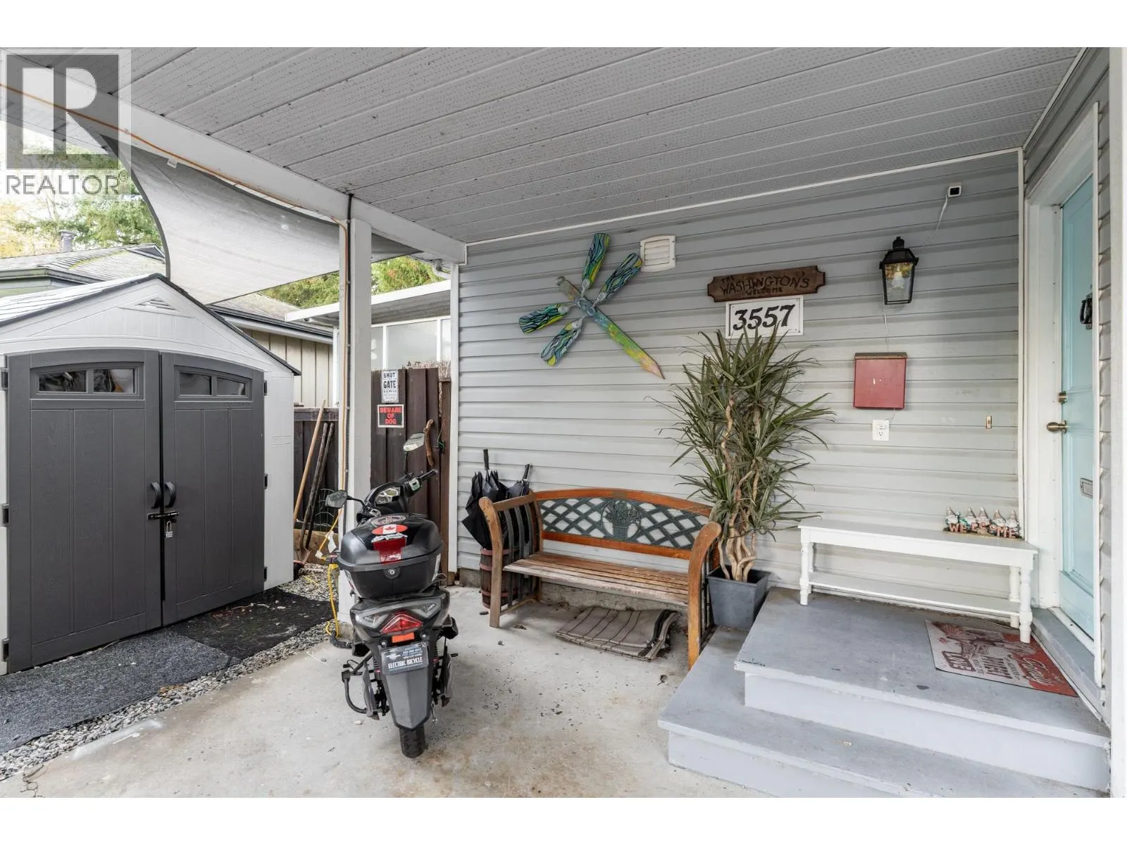 3557 HANDLEY CRESCENT