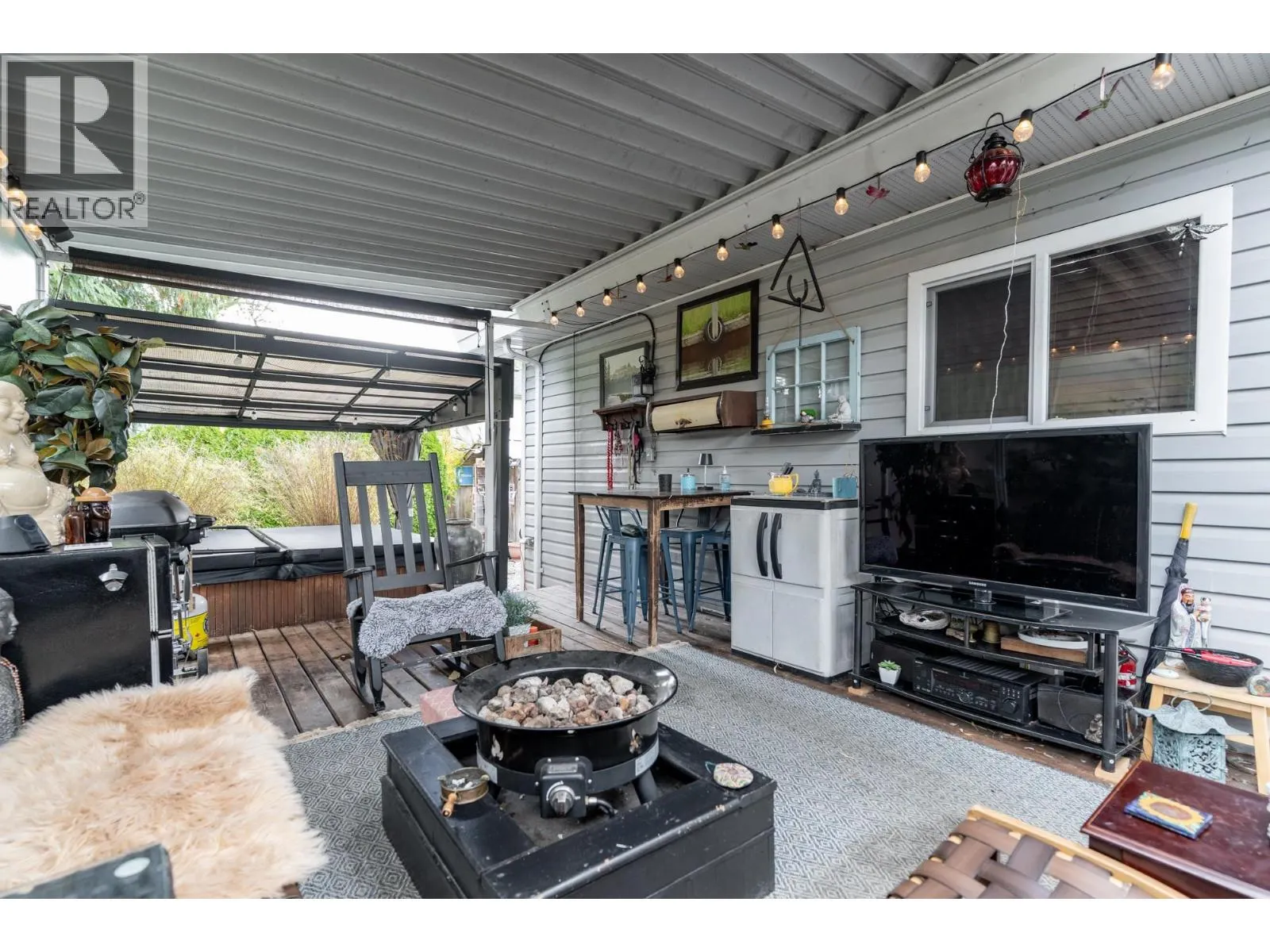 3557 HANDLEY CRESCENT