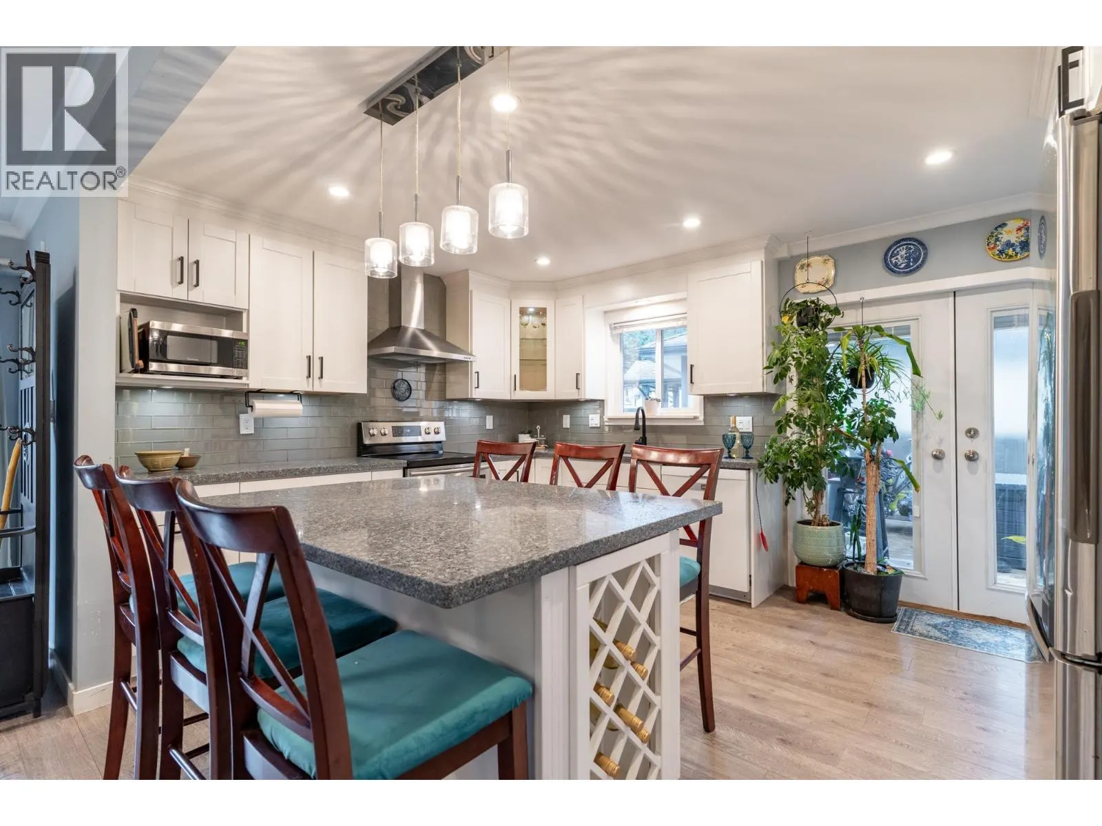 3557 HANDLEY CRESCENT