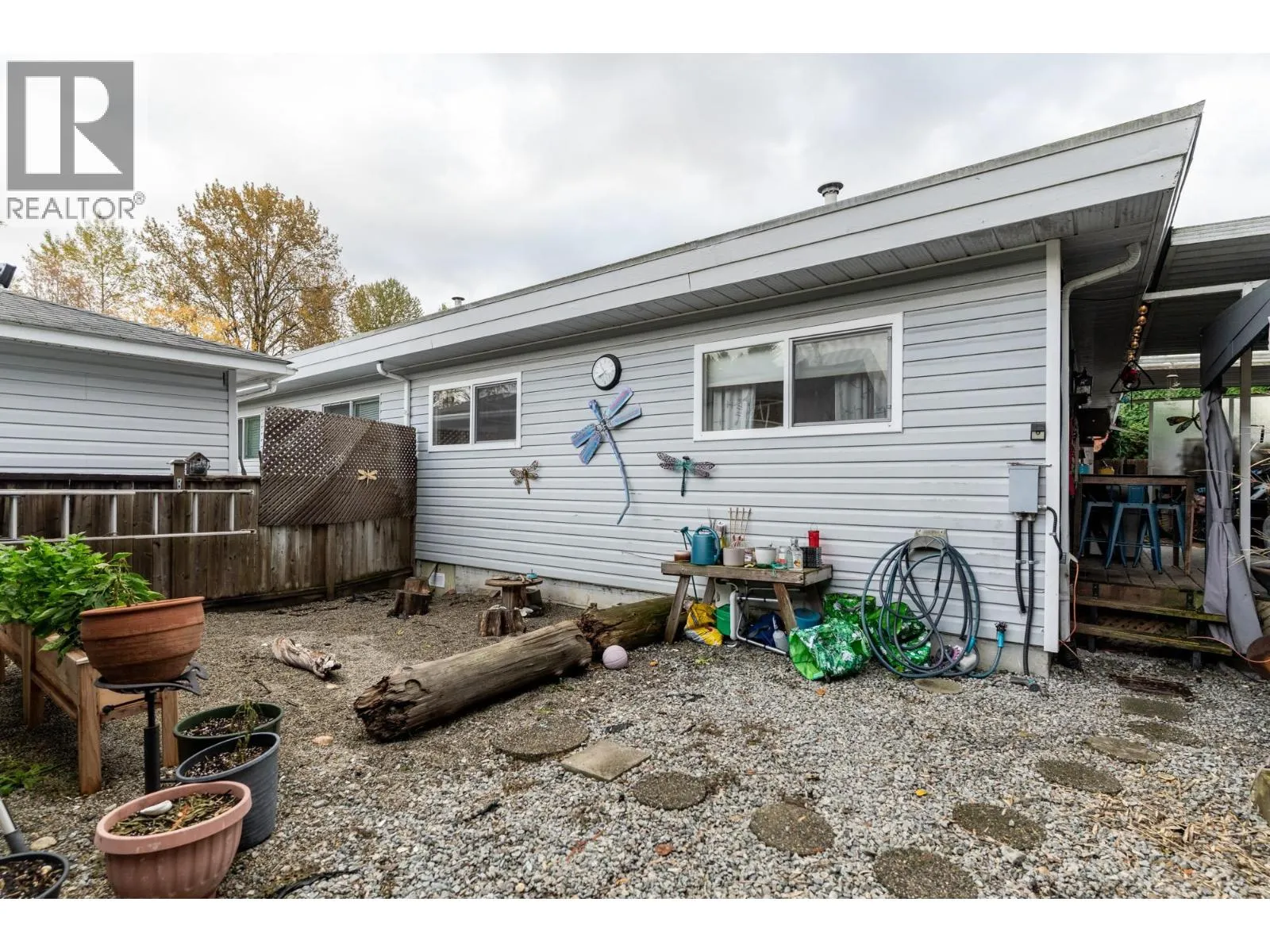 3557 HANDLEY CRESCENT