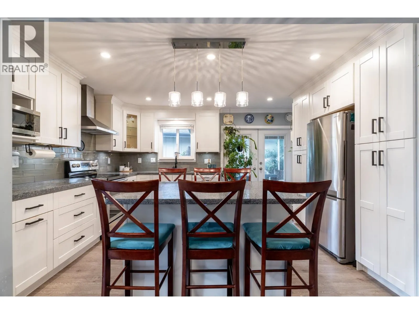 3557 HANDLEY CRESCENT