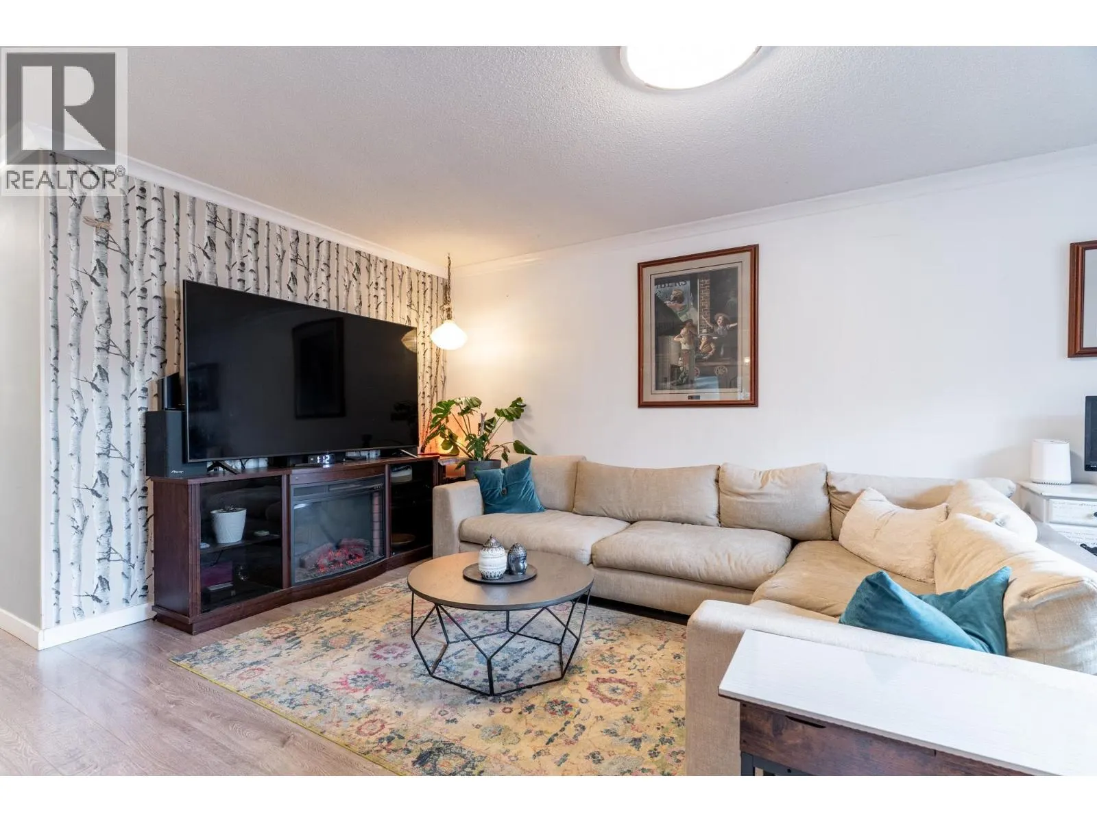 3557 HANDLEY CRESCENT