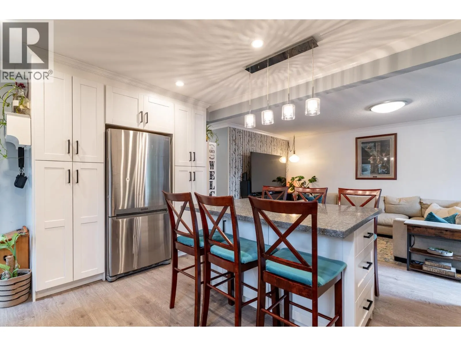 3557 HANDLEY CRESCENT