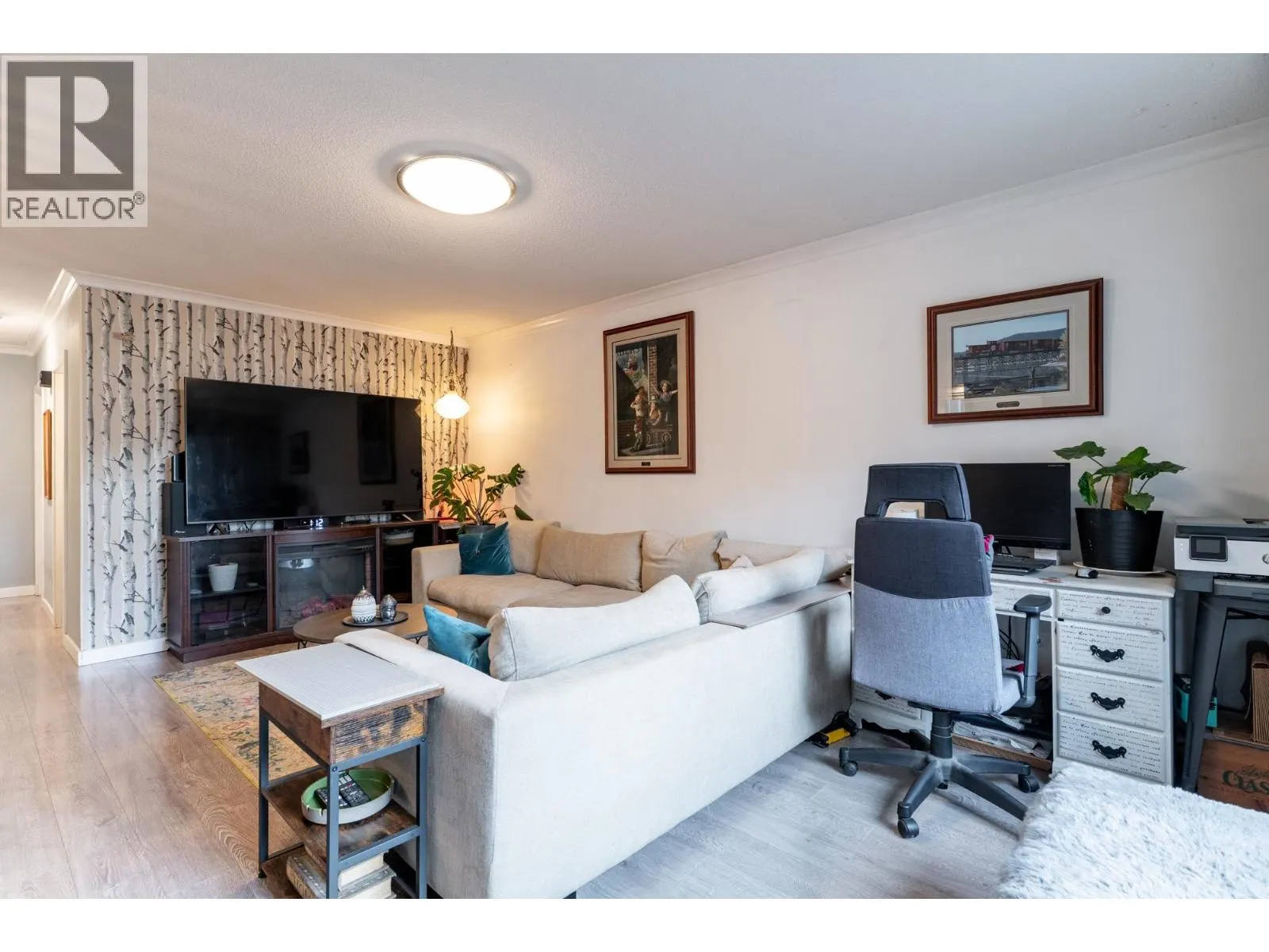 3557 HANDLEY CRESCENT