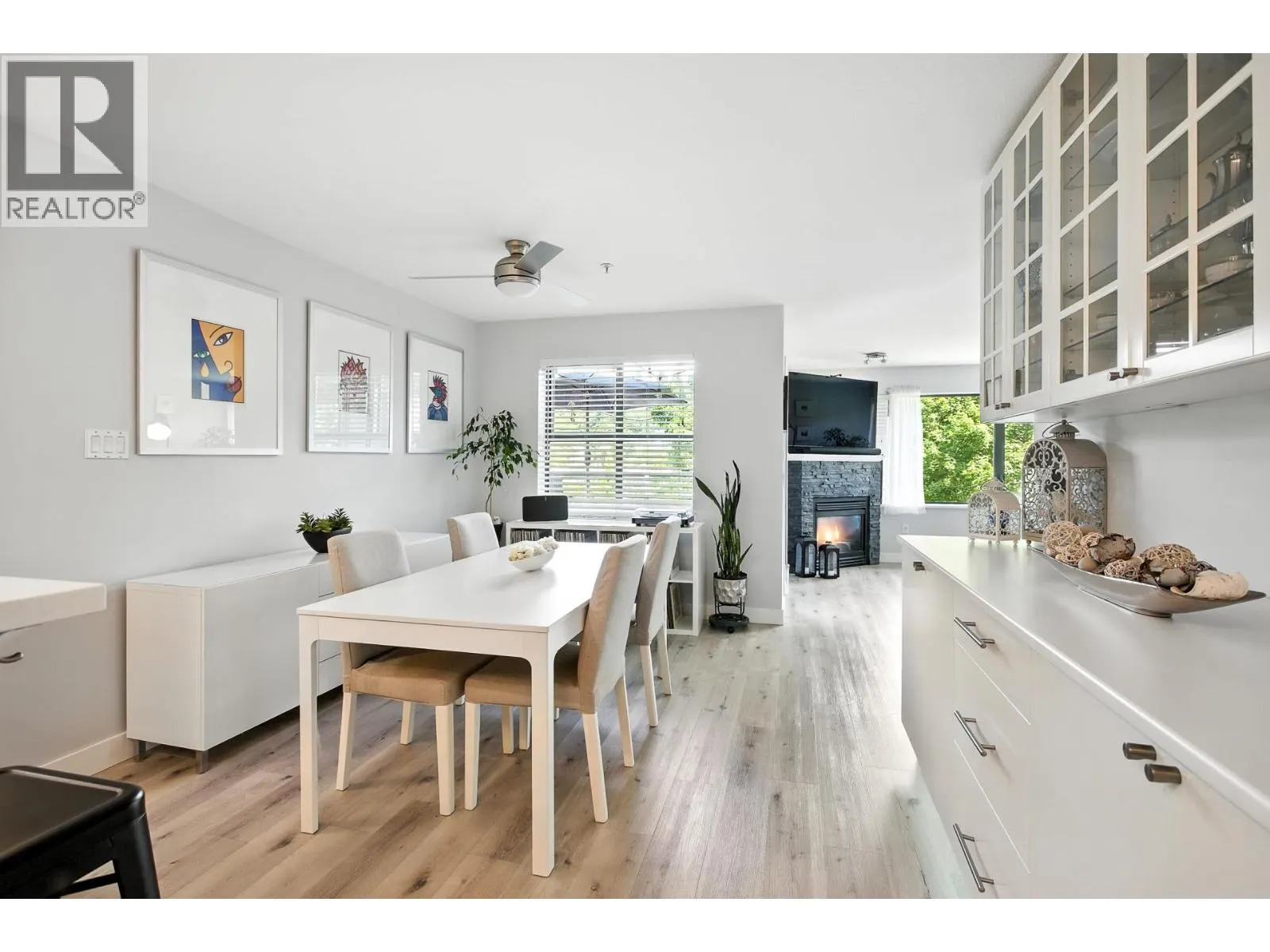 404 225 NEWPORT DRIVE