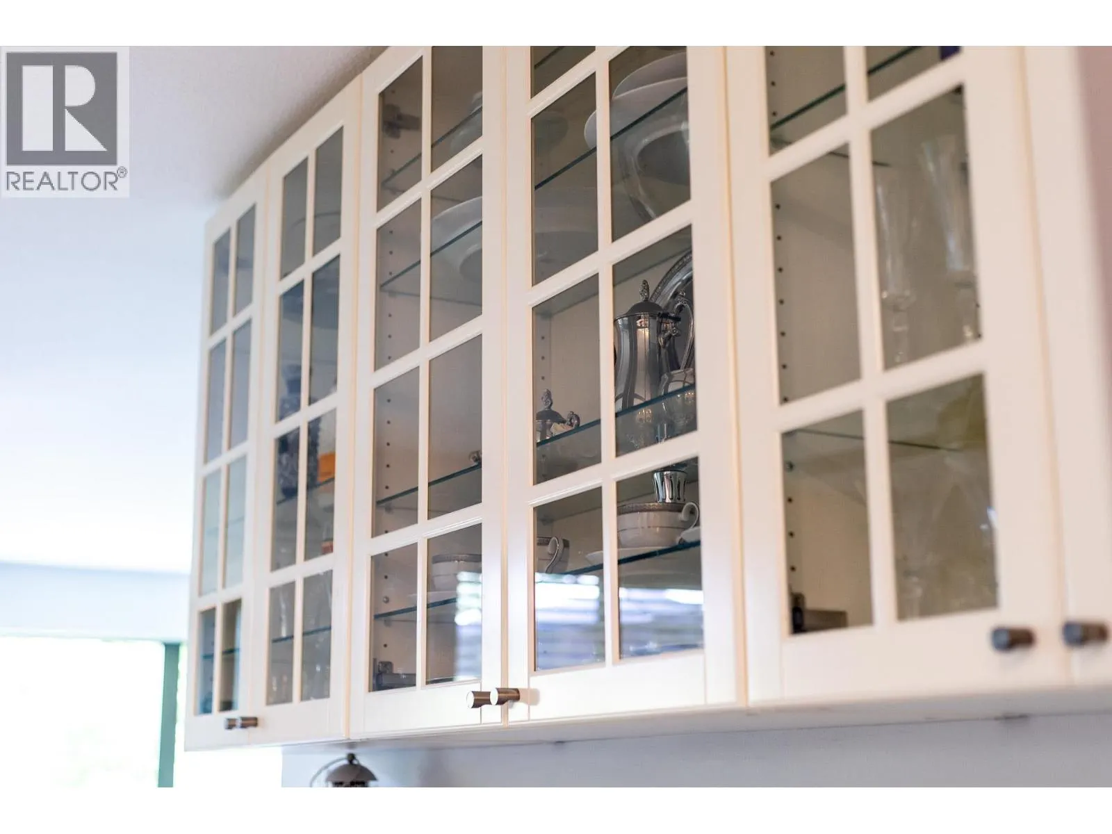 404 225 NEWPORT DRIVE