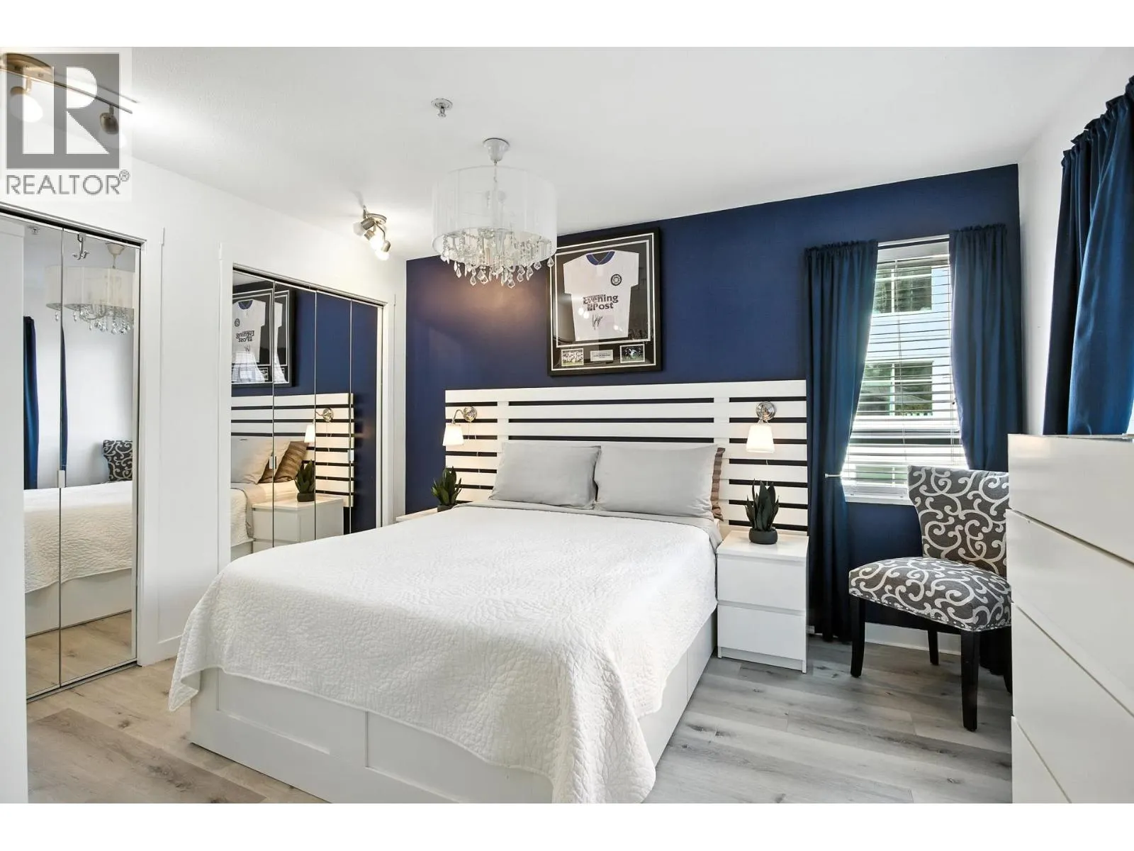 404 225 NEWPORT DRIVE