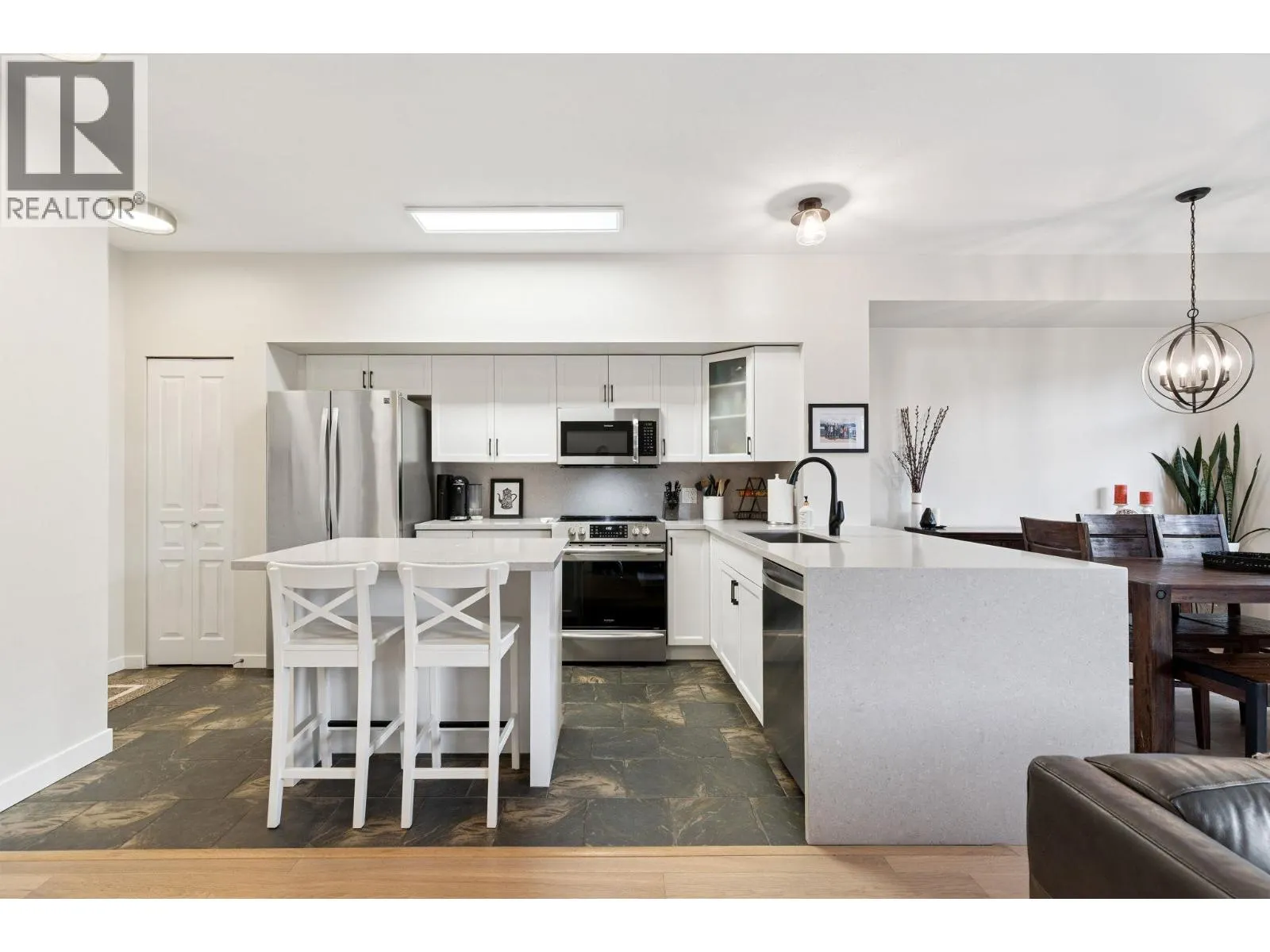 139 2000 PANORAMA DRIVE