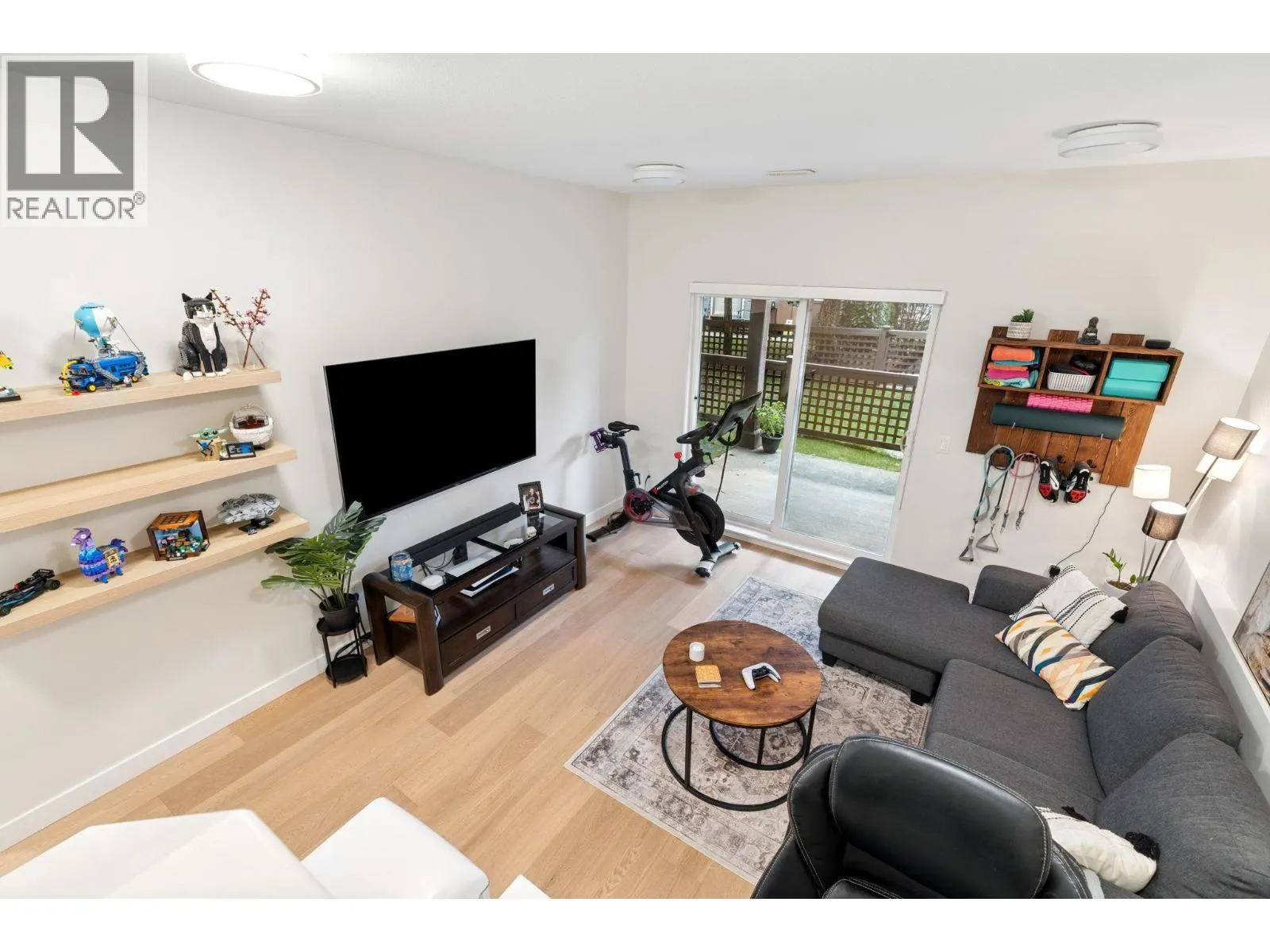 139 2000 PANORAMA DRIVE