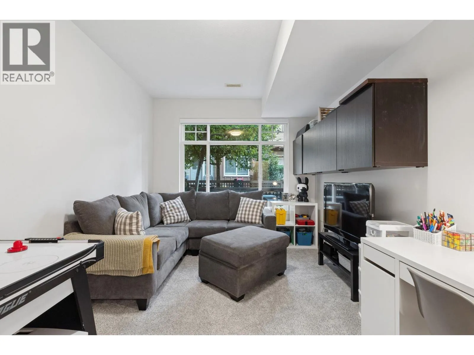 139 2000 PANORAMA DRIVE