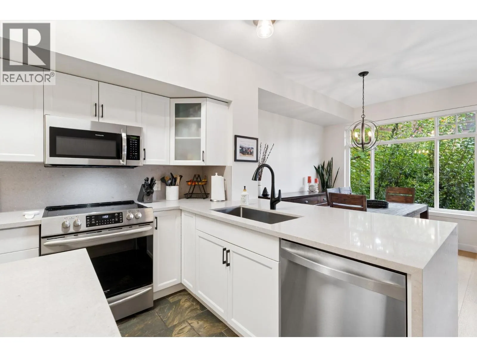 139 2000 PANORAMA DRIVE