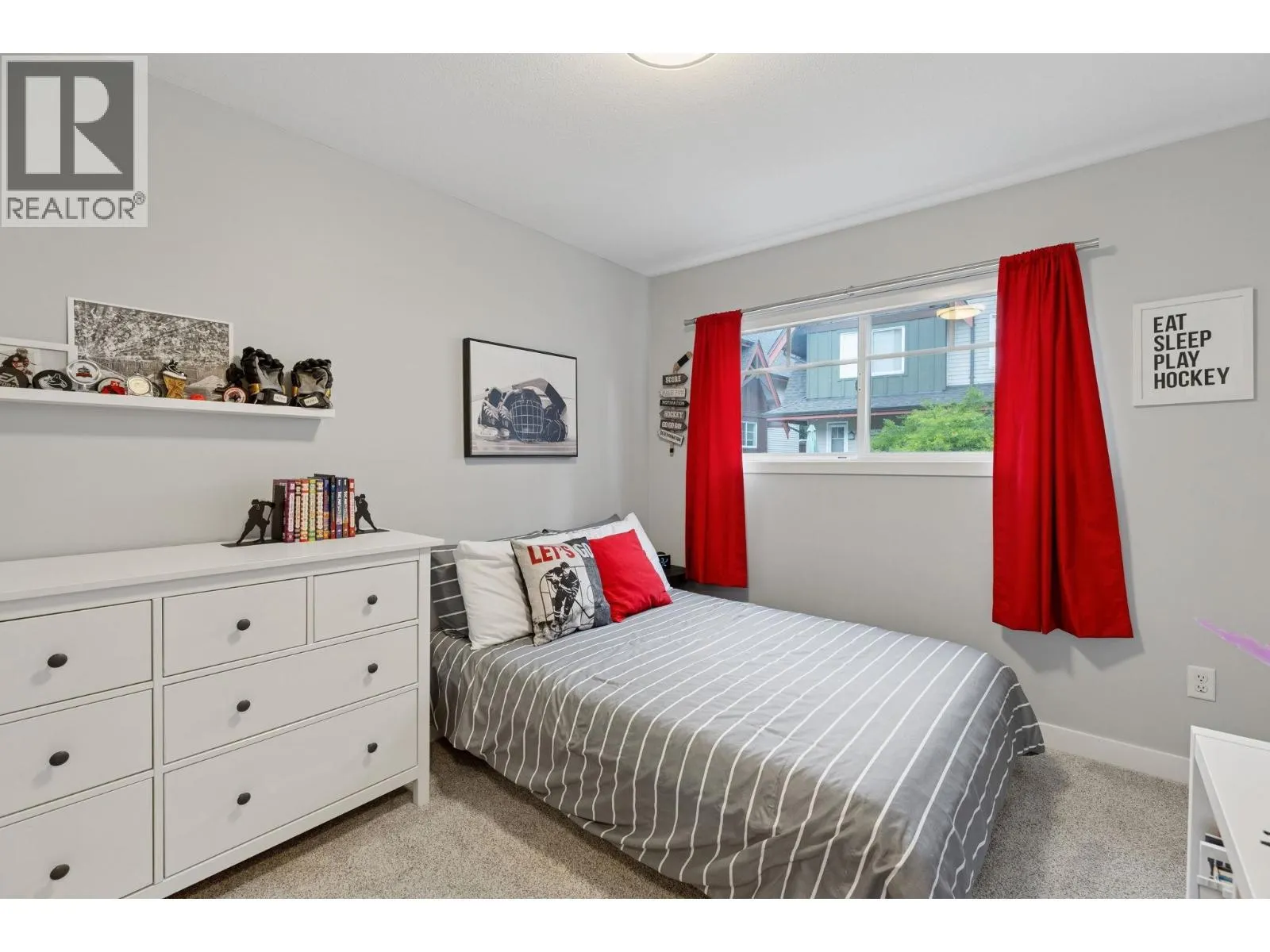 139 2000 PANORAMA DRIVE