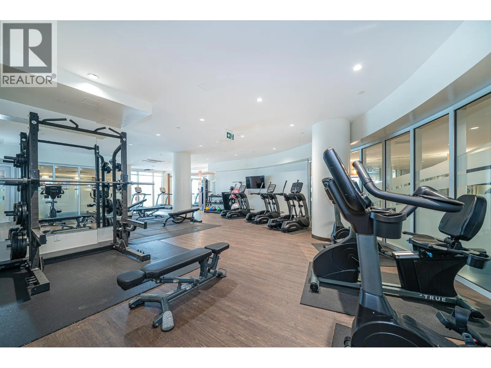 2601 1788 GILMORE AVENUE