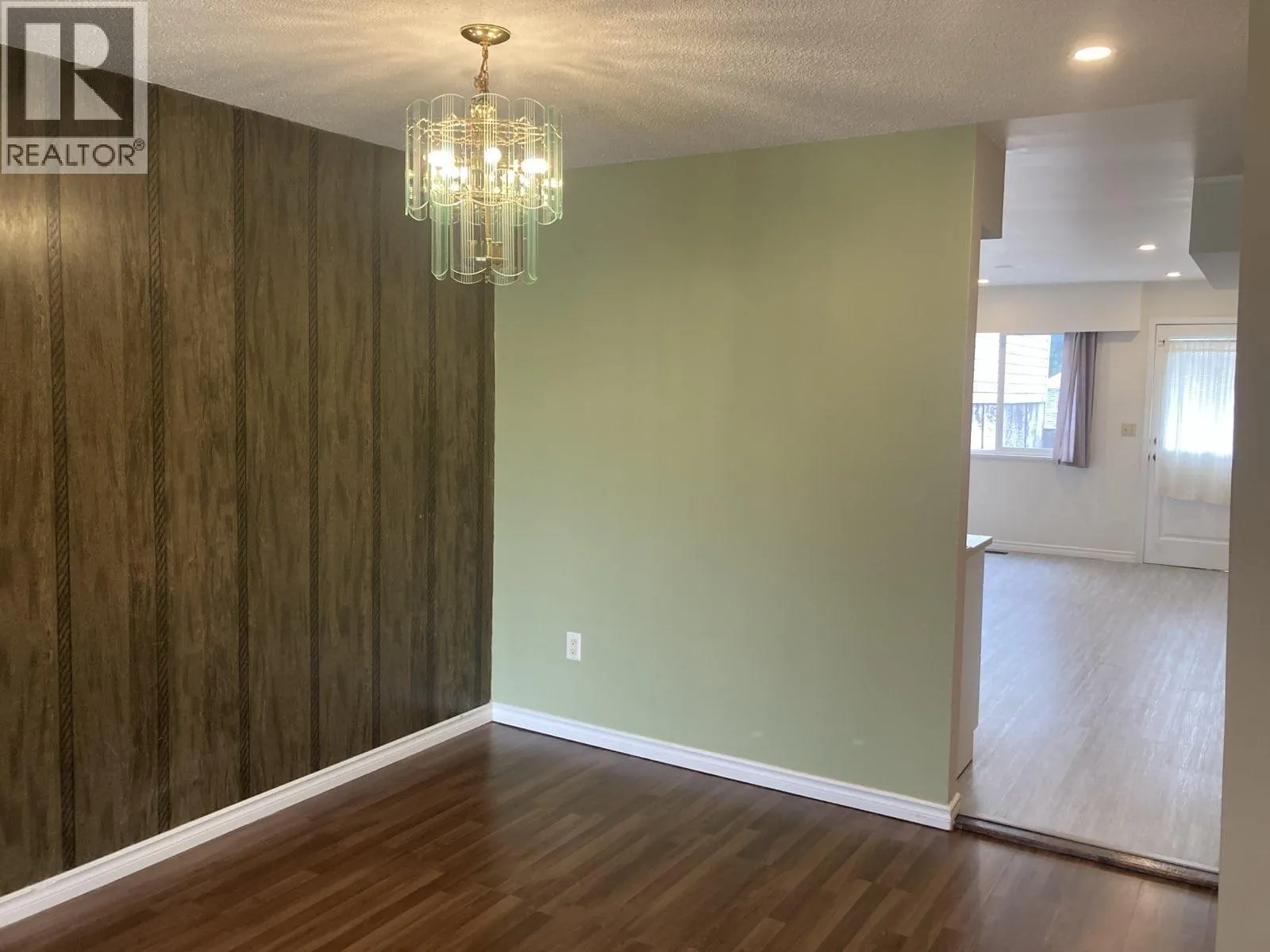 UPPER 2161 PRAIRIE STREET