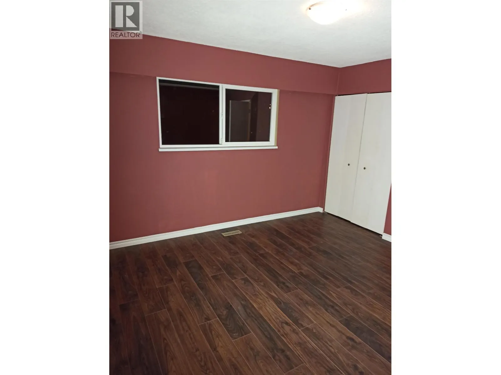 UPPER 2161 PRAIRIE STREET