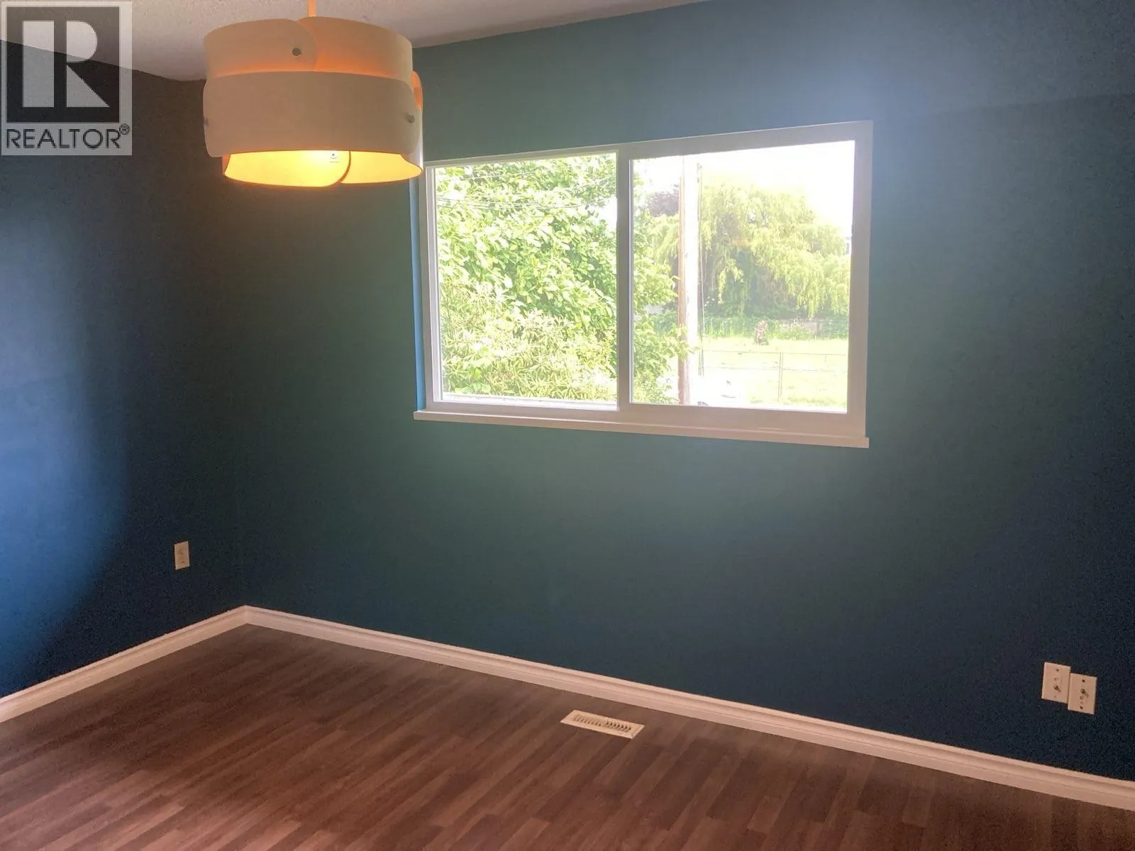 UPPER 2161 PRAIRIE STREET