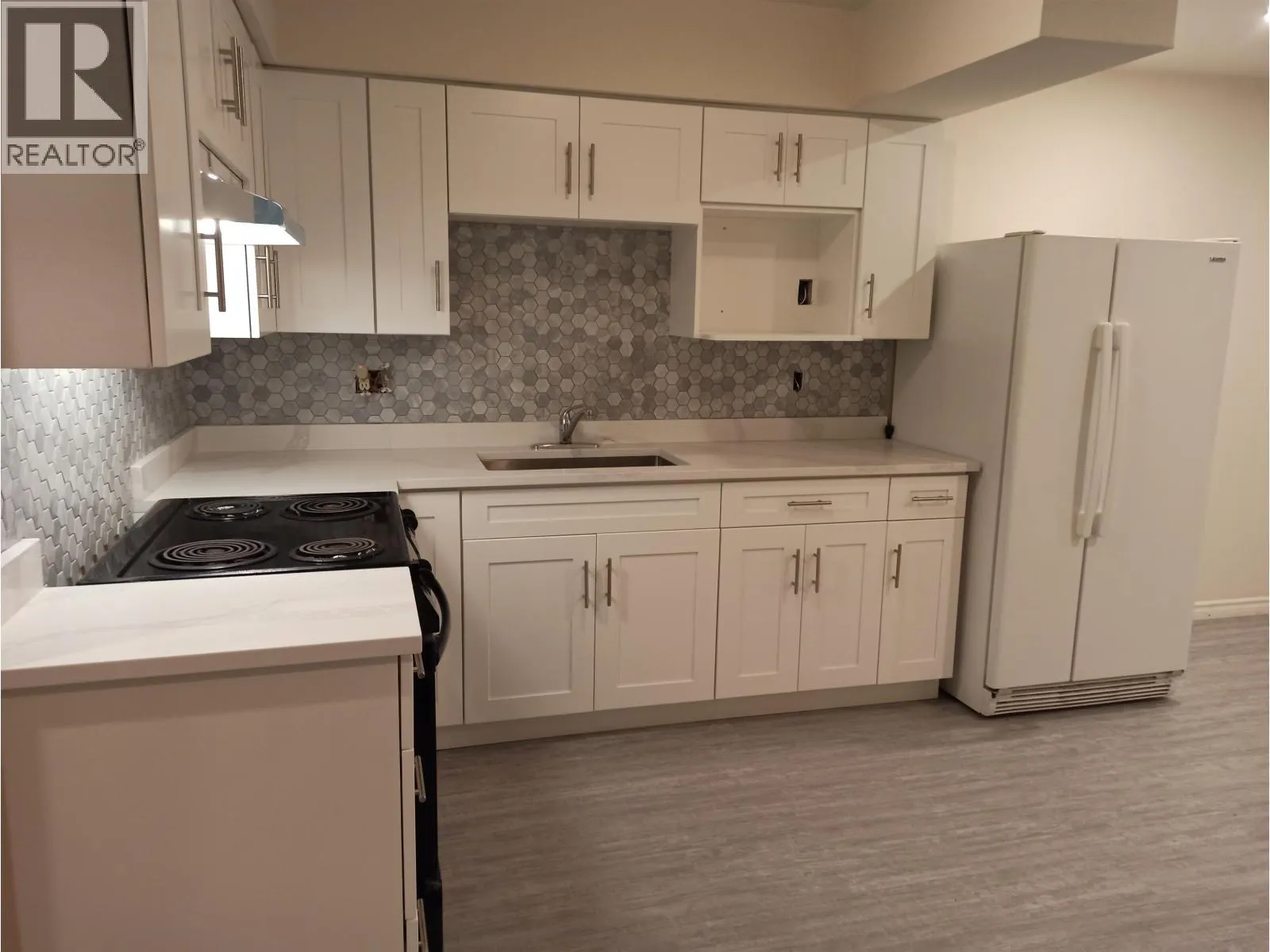 UPPER 2161 PRAIRIE STREET