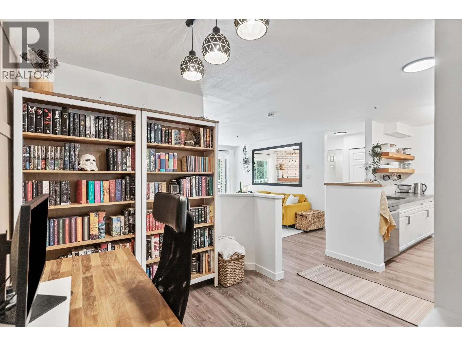 404 12206 224 STREET