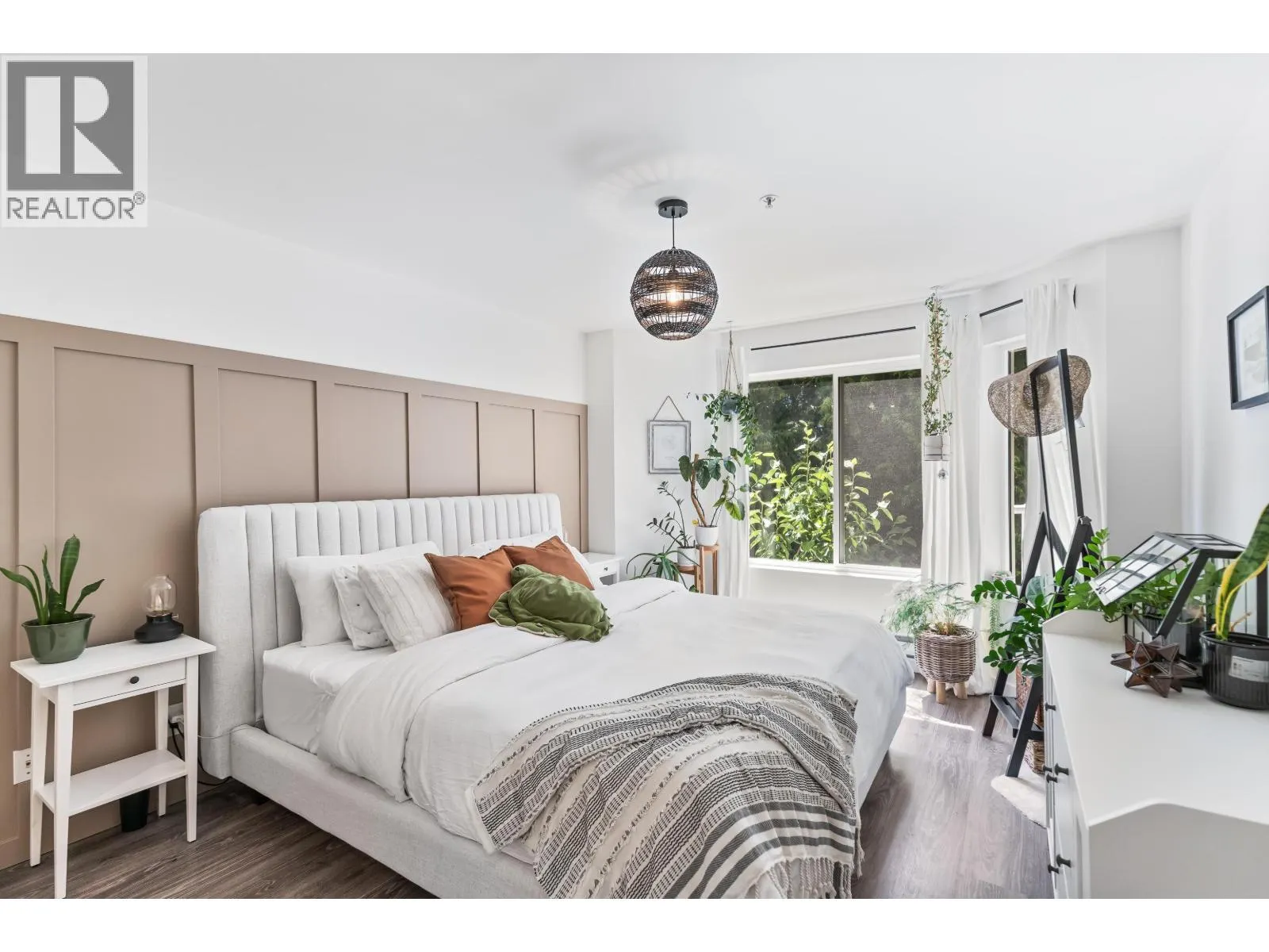 404 12206 224 STREET