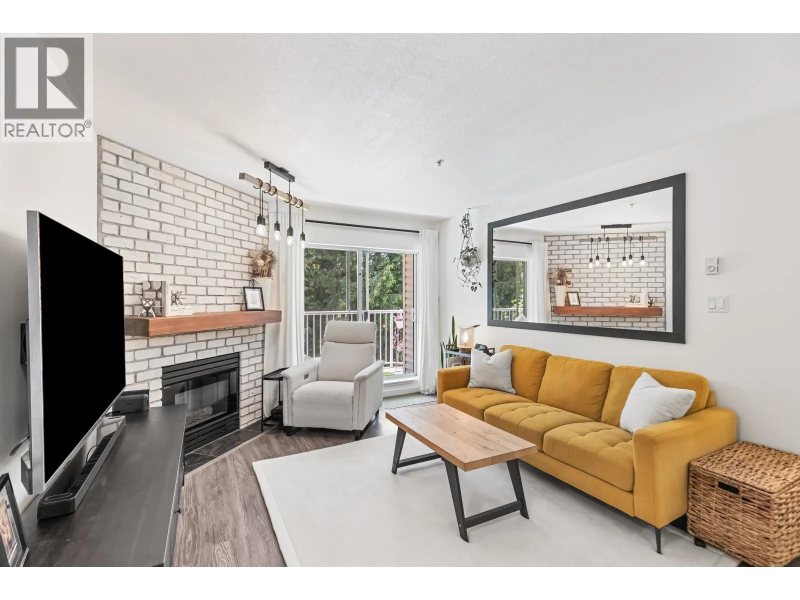 404 12206 224 STREET