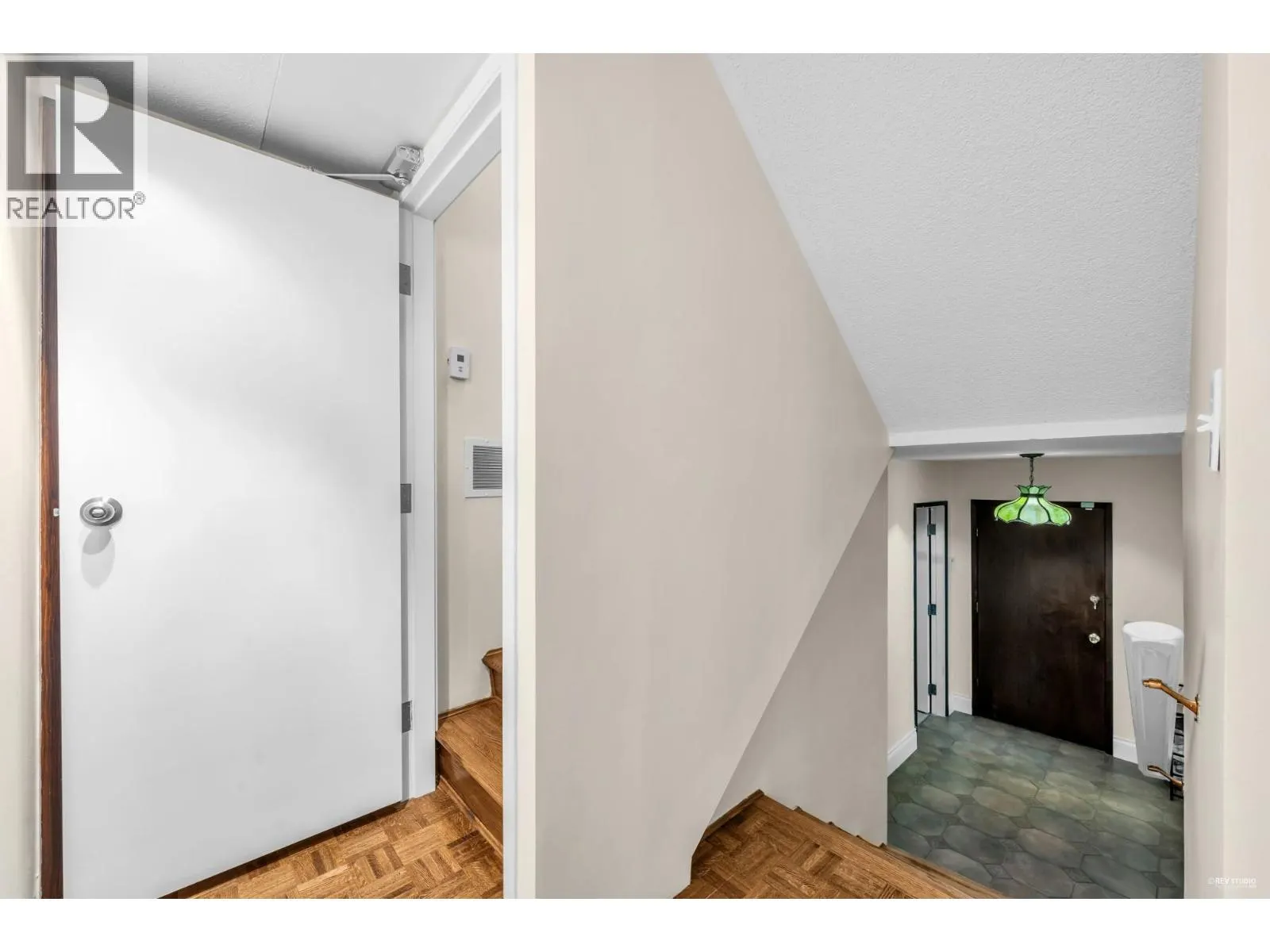 3845 BAYRIDGE AVENUE