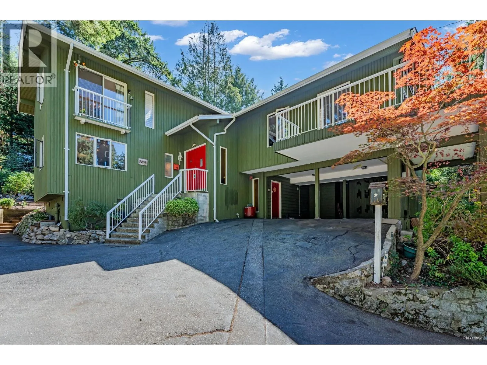 3845 BAYRIDGE AVENUE