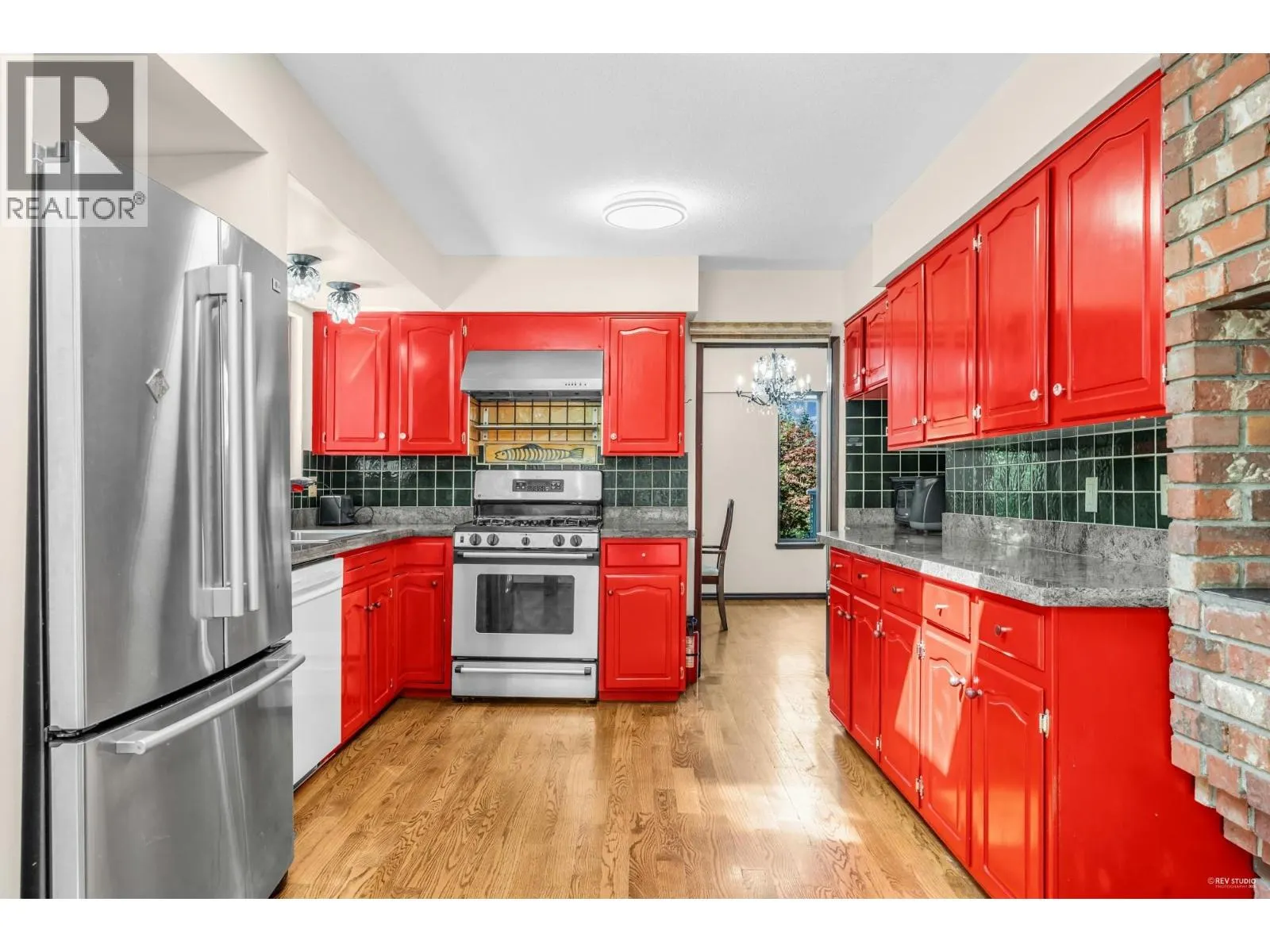 3845 BAYRIDGE AVENUE